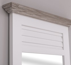 Oglinda inalta cu design Shutter de la Rustic Butique PS724 - Culoare Corp_P004 - Culoare Cornisa_P067 - DUBLU COLOR