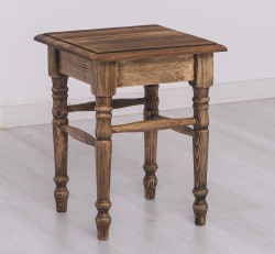 Scaun cu picioare strunjite de la Studio Szel PS679 - Culoare_P064 - PERIAT ADANC