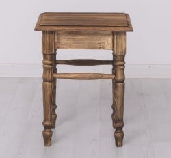 Scaun cu picioare strunjite de la Studio Szel PS679 - Culoare_P064 - PERIAT ADANC