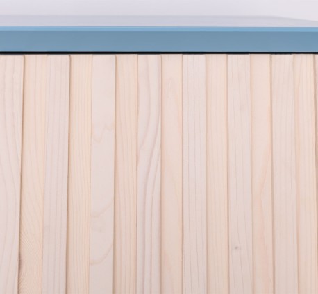 Bufet cu 2 usi Slatted de la Studio Szel PS750 - Culoare Corp_P053 - Culoare Usi_P095 - DUBLU COLOR