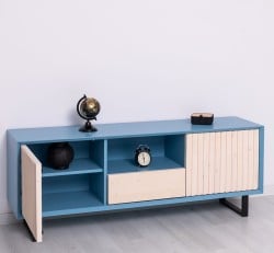 Comoda TV cu 2 usi si 1 sertar Slatted de la Studio Szel PS752 - Culoare Corp_P053 - Culoare Usi_P095 - DUBLU COLOR