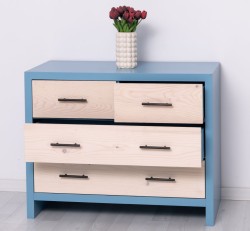 Comoda cu 4 sertare Rustic Haven de la Studio Szel PS743 - Culoare Corp_P053 - Culoare Sertare_P095 - DUBLU COLOR