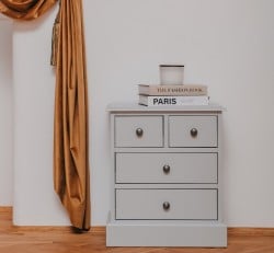 Noptiera cu 4 sertare de la Studio Szel PS123 - Culoare_P077 - VOPSIT