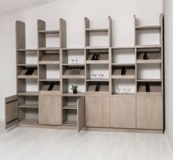 Sistem de rafturi pentru vinuri din lemn de stejar de la Studio Szel SPEC20891 - Culoare P037 - BURSHED