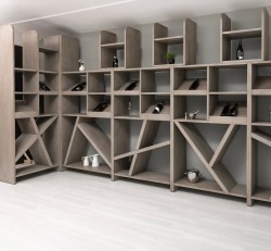 Sistem de rafturi pentru vinuri din lemn de stejar de la Studio Szel SPEC20890 - Culoare P037 - BURSHED
