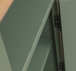 Noptiera cu 1 usa si spatiu deschis de la Studio Szel PS435 - Culoare Top_P002 - Culoare Corp_P038A - DUBLU COLOR