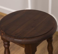 Scaun de bar cu picioare strunjite de la Studio Szel PS655 - Culoare_P081 - VOPSIT