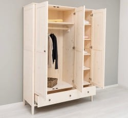 Dulap 3 usi din lemn masiv, cu sertar de la Studio Szel - SPEC20451 – Culoare P095 – LACUIT&VOPSIT