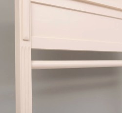 Cuier clasic tip cabină cu polițe de la Studio Szel - SPEC22365 - Culoare - P025 - VOPSIT