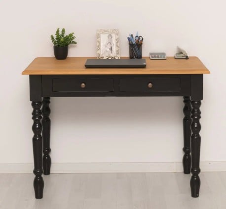 Masa de scris cu picioare strunjite, 2 sertare de la Studio Szel PS200 - Culoare_Top-P002_P150 - VOPSIT