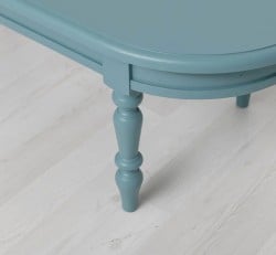 Masuta de cafea cu picioare strunjite de la Studio Szel SPEC21660 - Culoare P008 - VOPSIT